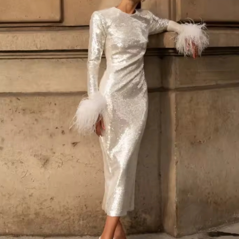 New 🤍 Luxury White Sequin Dress with Feather Details